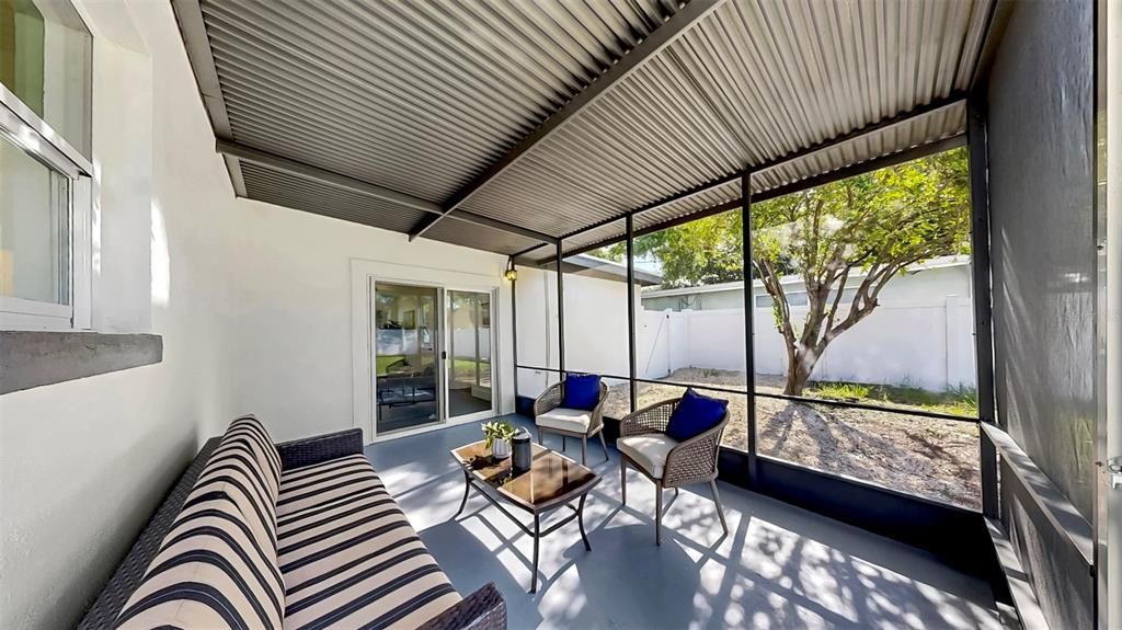 Activo con contrato: $435,000 (3 camas, 2 baños, 1490 Pies cuadrados)