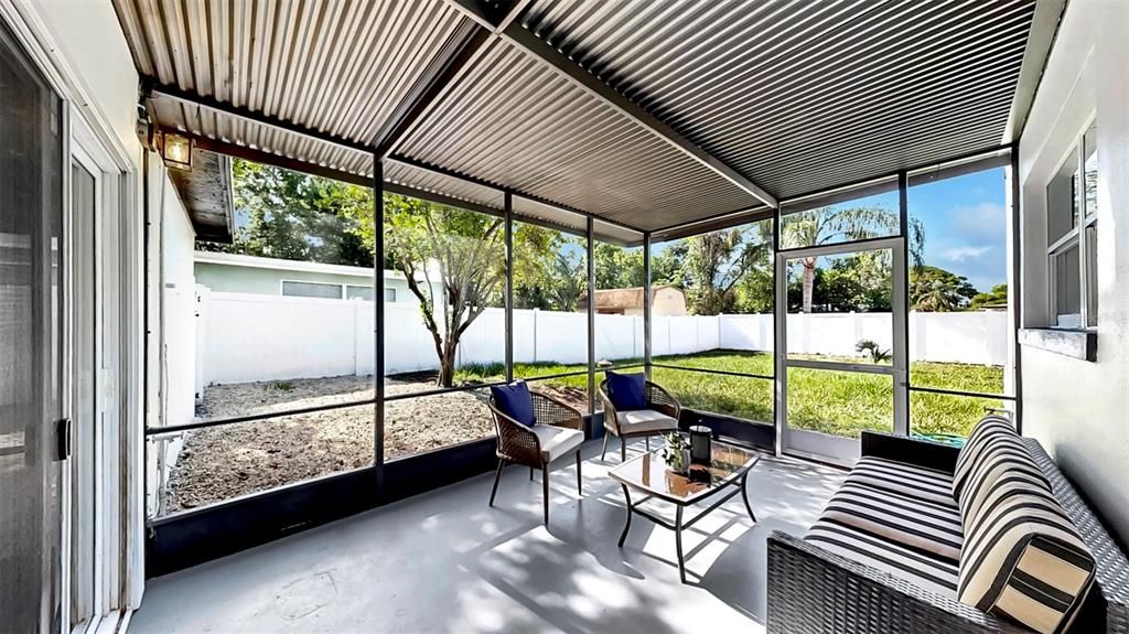 Activo con contrato: $435,000 (3 camas, 2 baños, 1490 Pies cuadrados)