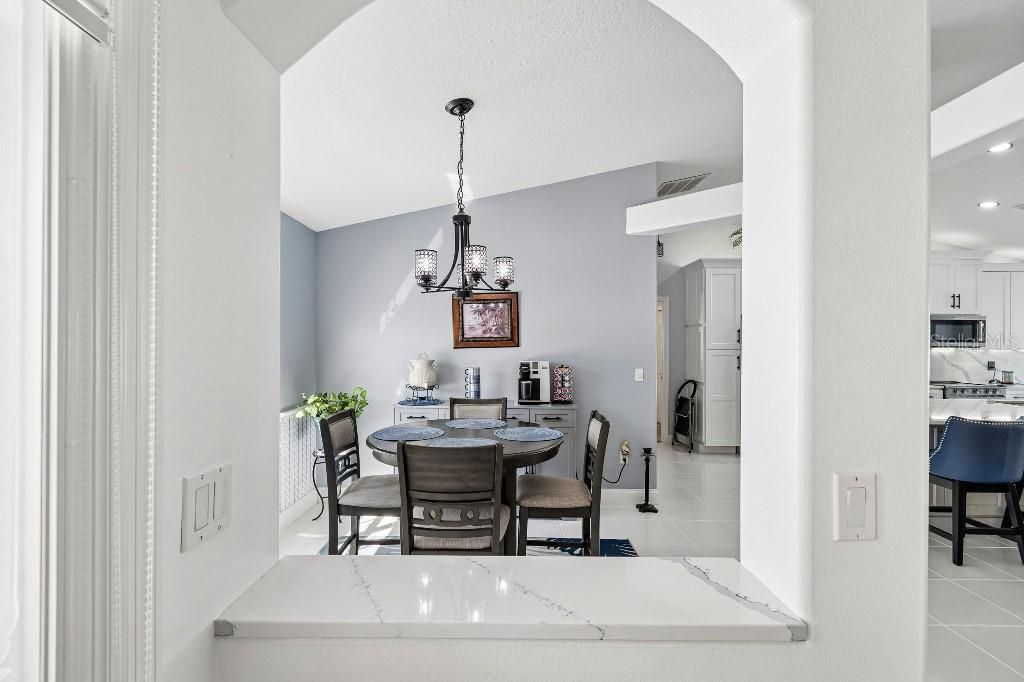 For Sale: $449,000 (3 beds, 3 baths, 1704 Square Feet)
