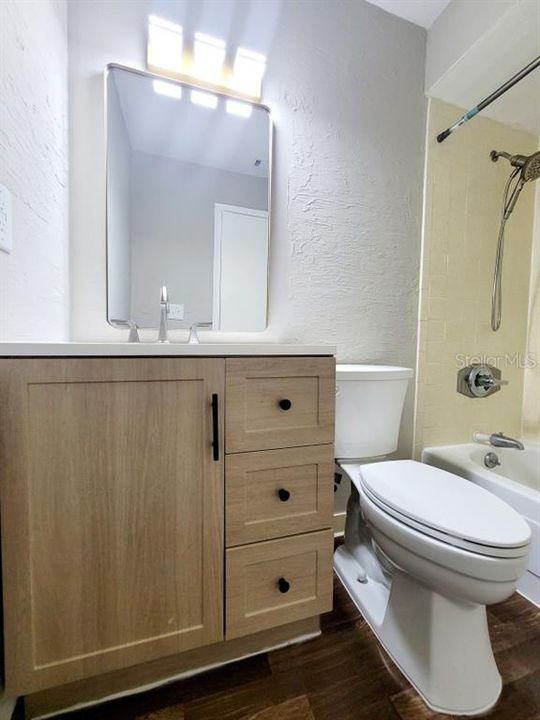 For Rent: $3,100 (4 beds, 3 baths, 1684 Square Feet)