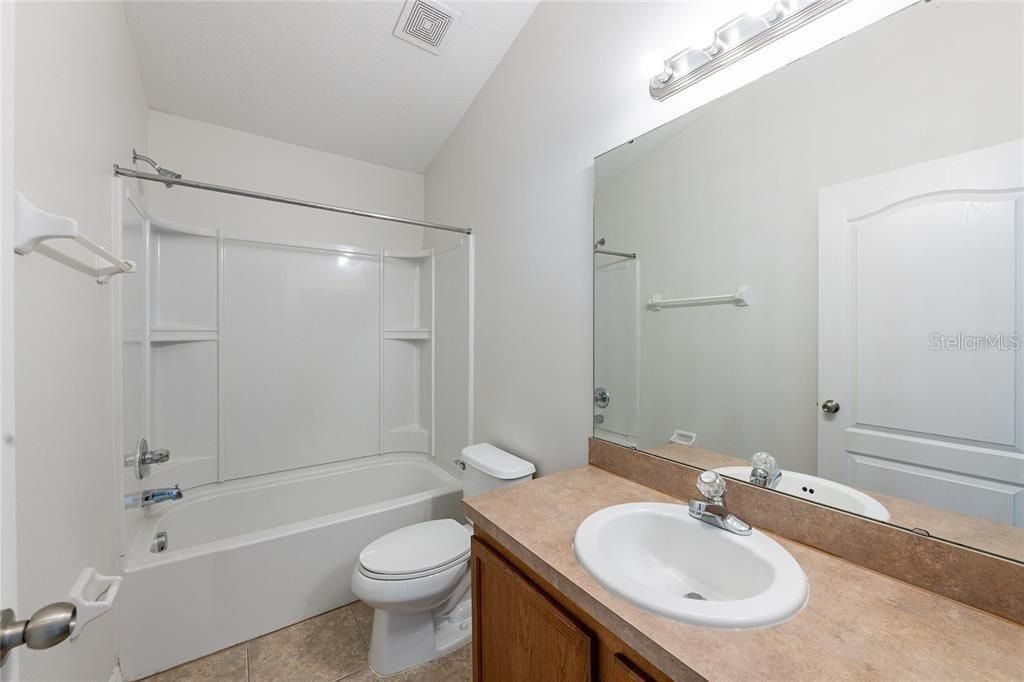 For Rent: $2,000 (2 beds, 2 baths, 1200 Square Feet)