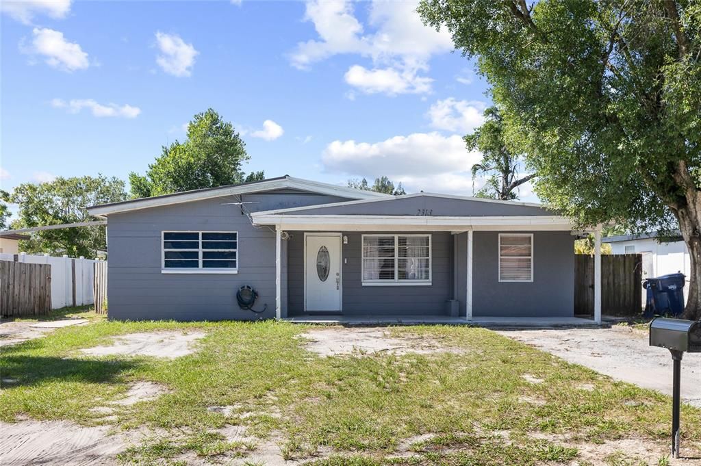 For Sale: $359,000 (4 beds, 3 baths, 1200 Square Feet)
