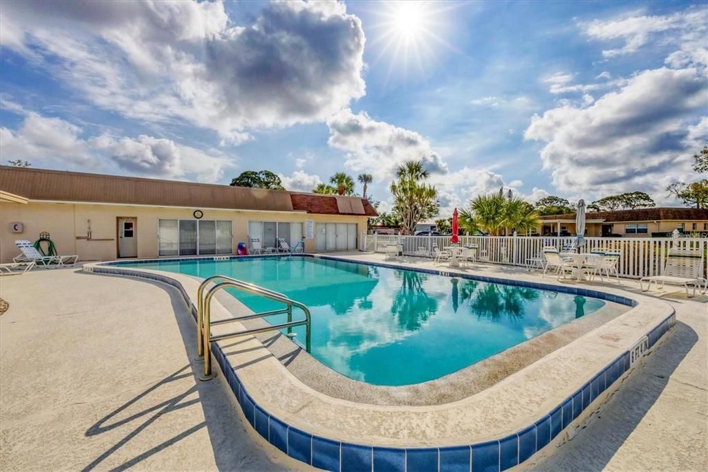 For Sale: $125,000 (2 beds, 2 baths, 1080 Square Feet)