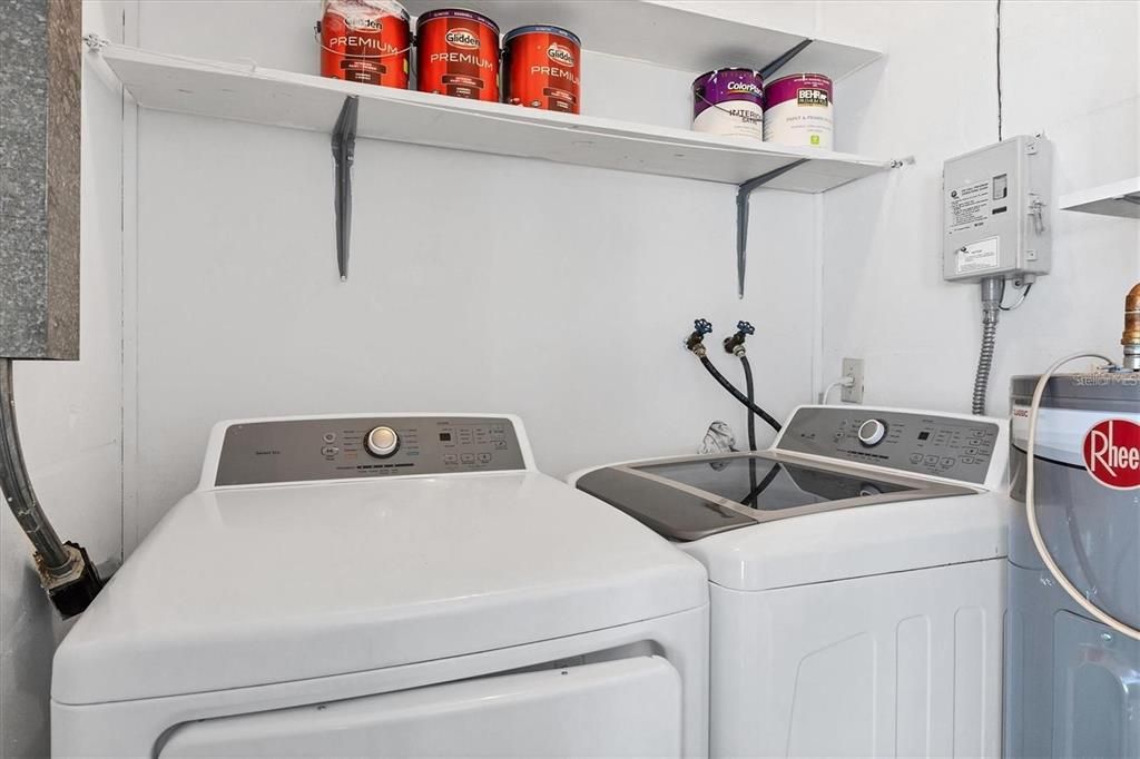 For Sale: $125,000 (2 beds, 2 baths, 1080 Square Feet)