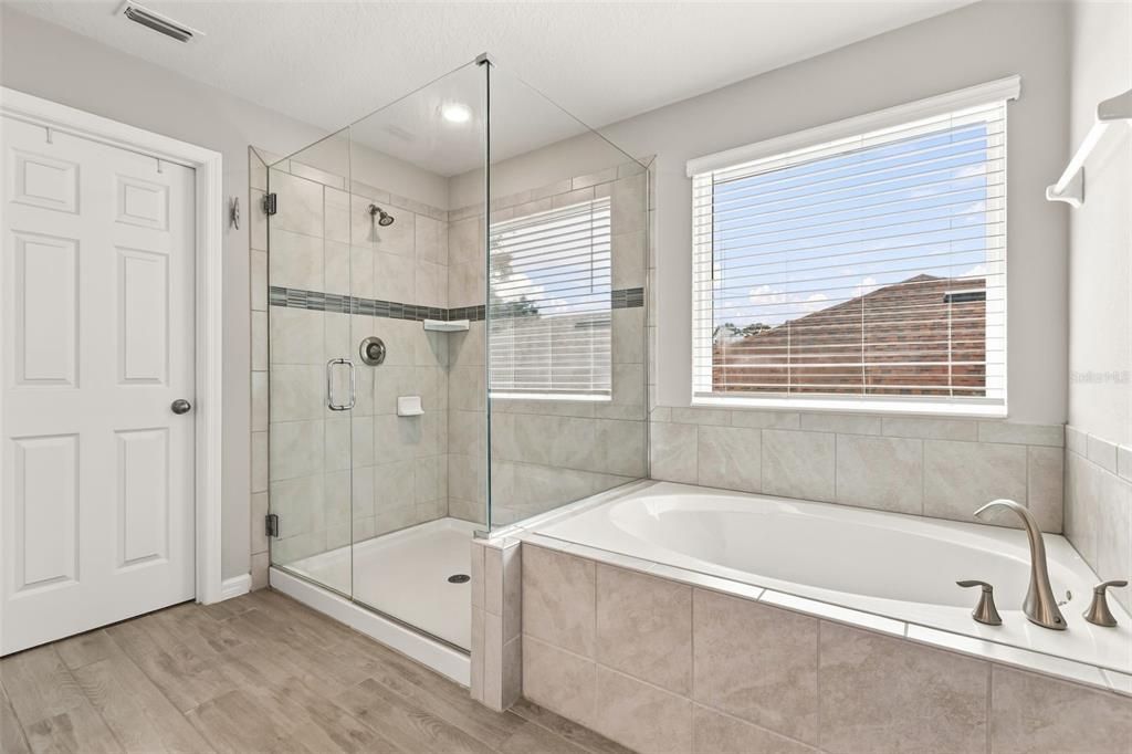 Active With Contract: $730,000 (4 beds, 3 baths, 2725 Square Feet)