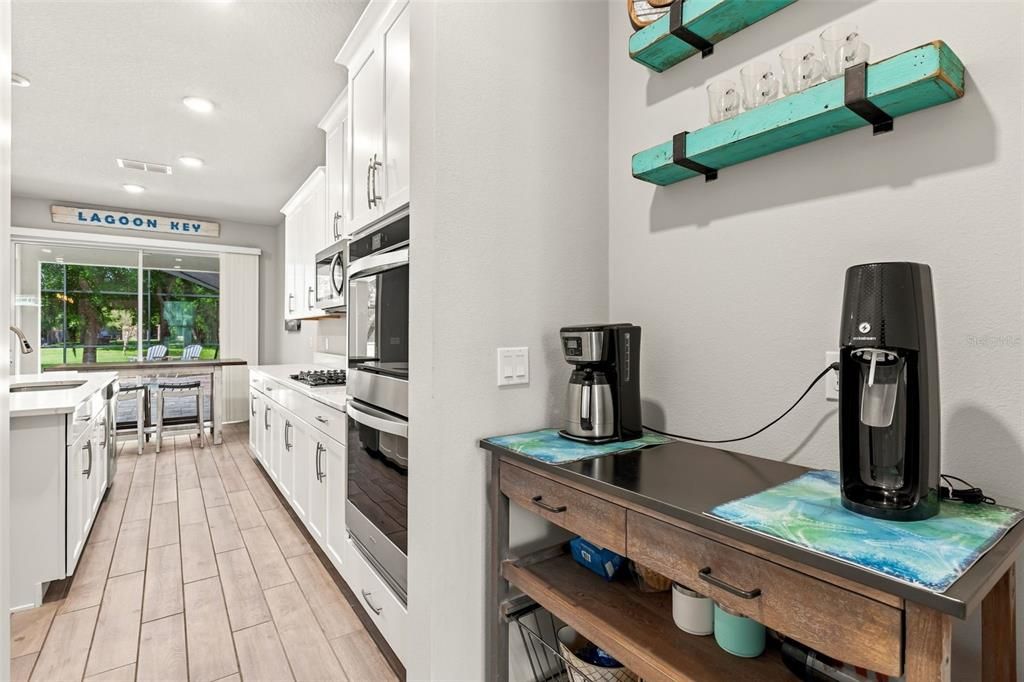 Active With Contract: $730,000 (4 beds, 3 baths, 2725 Square Feet)