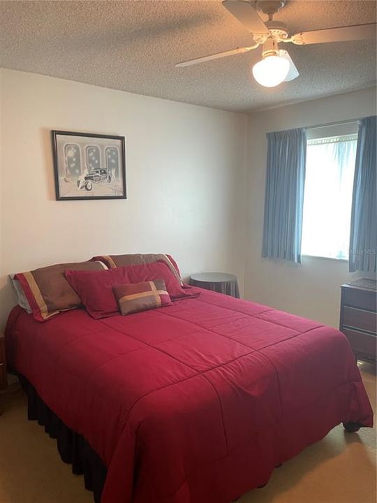 For Sale: $119,000 (2 beds, 1 baths, 1054 Square Feet)