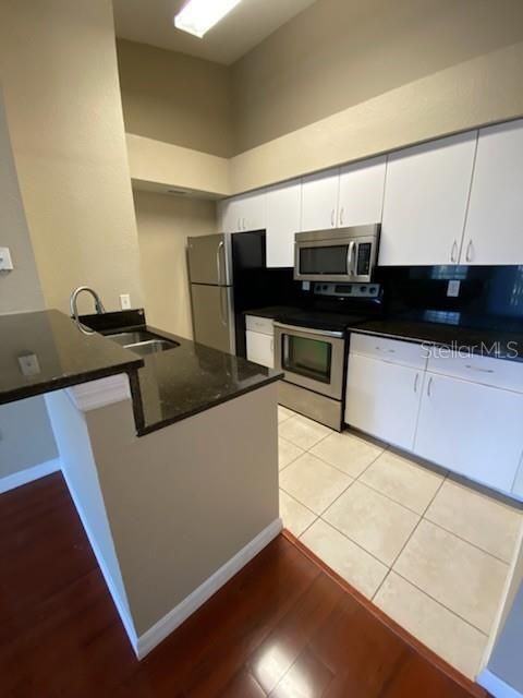 For Sale: $184,900 (3 beds, 3 baths, 1114 Square Feet)