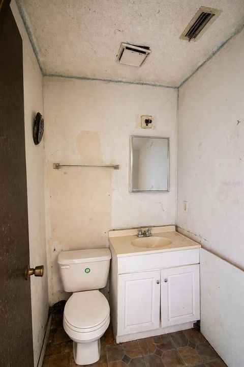 En Venta: $84,900 (3 camas, 1 baños, 1400 Pies cuadrados)