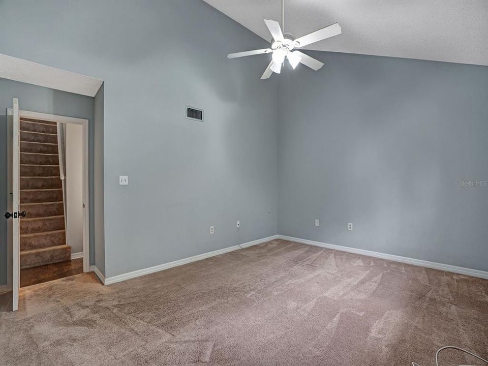 For Sale: $274,900 (2 beds, 2 baths, 1840 Square Feet)