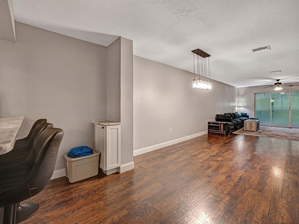 For Sale: $274,900 (2 beds, 2 baths, 1840 Square Feet)