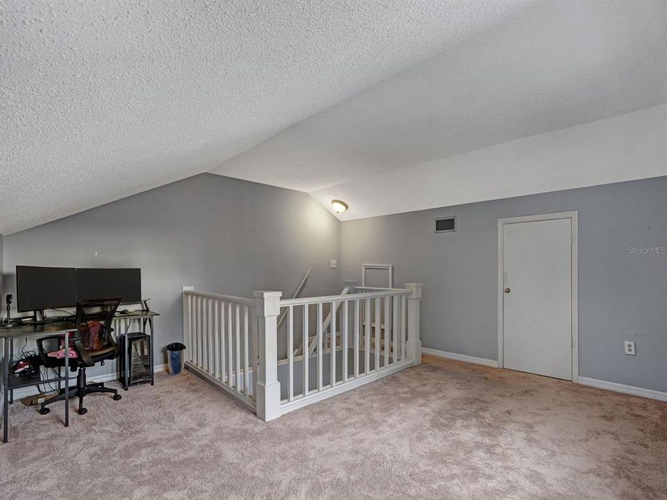 For Sale: $274,900 (2 beds, 2 baths, 1840 Square Feet)