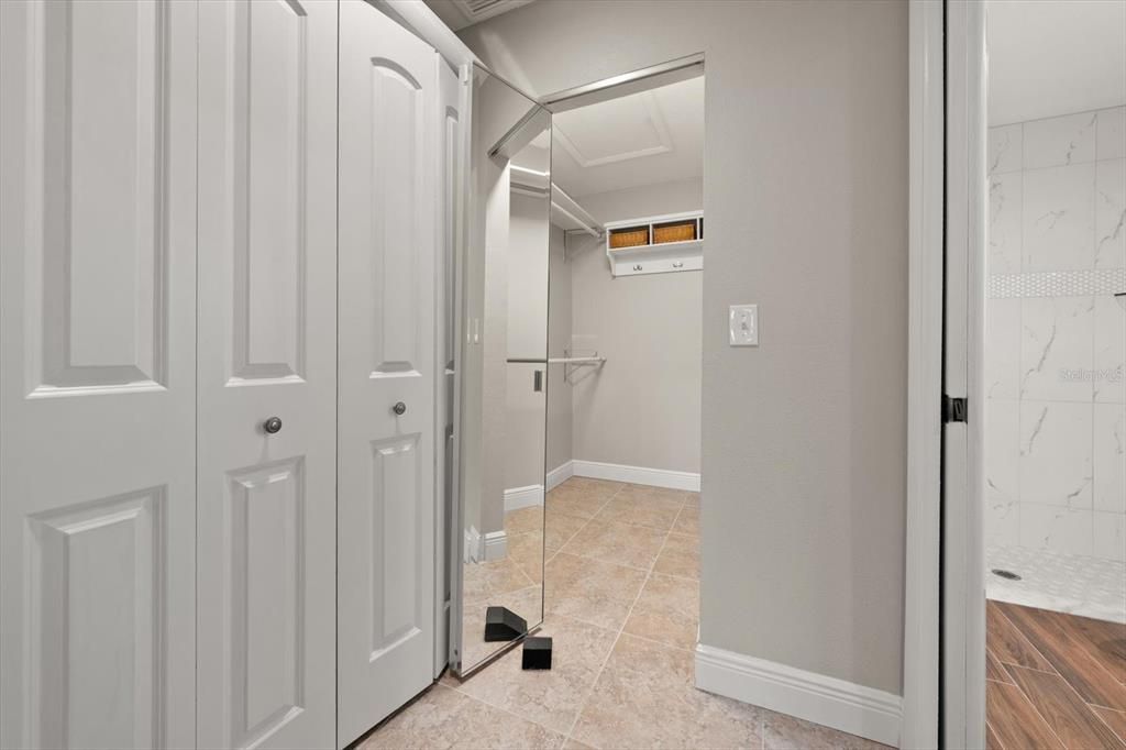 For Sale: $599,000 (3 beds, 2 baths, 1800 Square Feet)