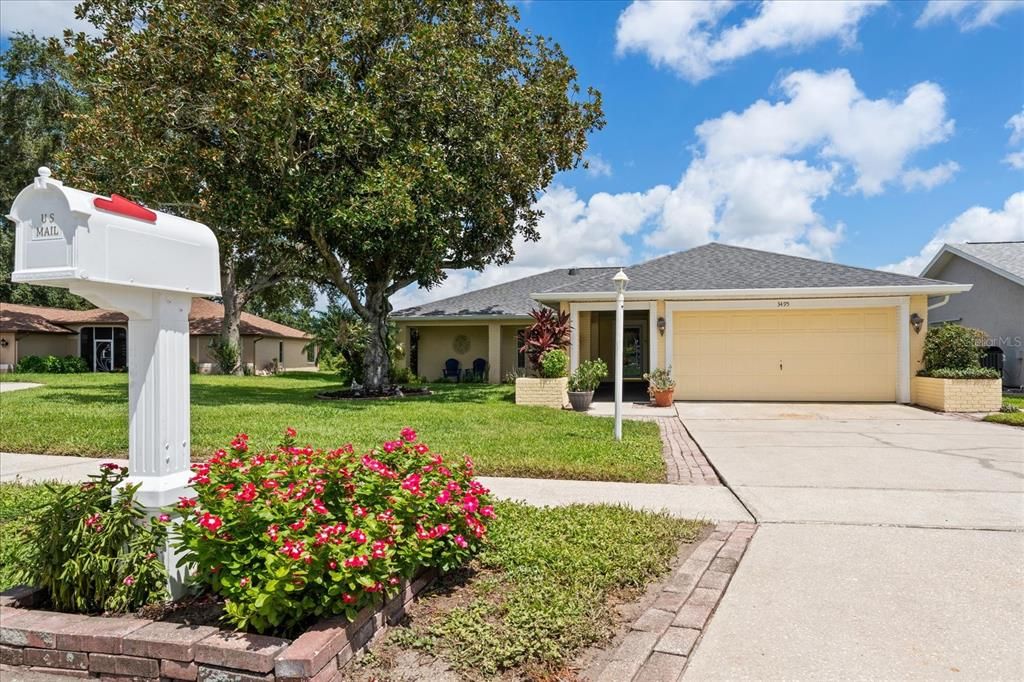 For Sale: $599,000 (3 beds, 2 baths, 1800 Square Feet)
