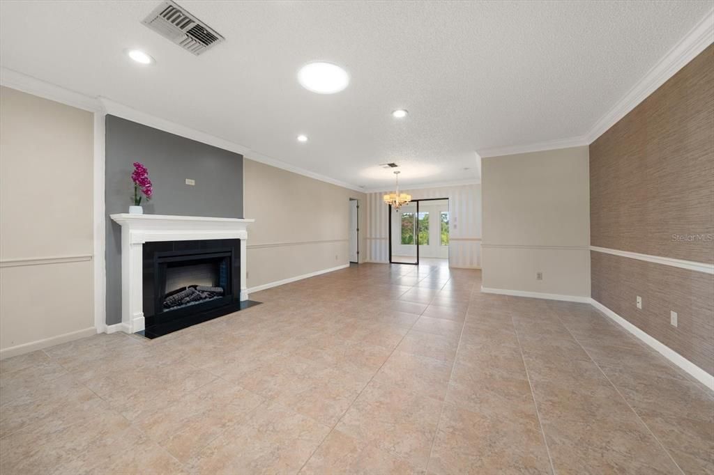 For Sale: $599,000 (3 beds, 2 baths, 1800 Square Feet)
