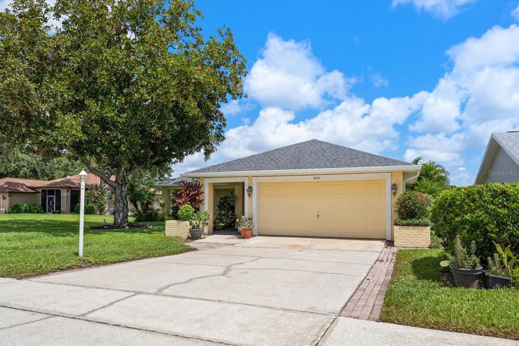 For Sale: $599,000 (3 beds, 2 baths, 1800 Square Feet)