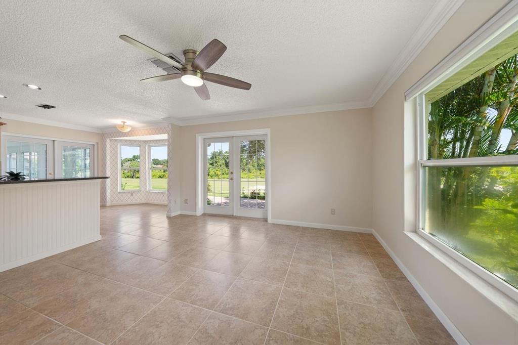 For Sale: $599,000 (3 beds, 2 baths, 1800 Square Feet)