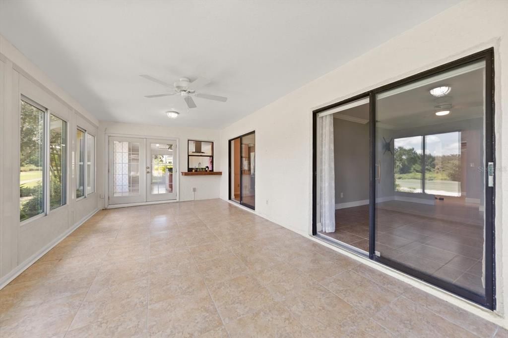 For Sale: $599,000 (3 beds, 2 baths, 1800 Square Feet)