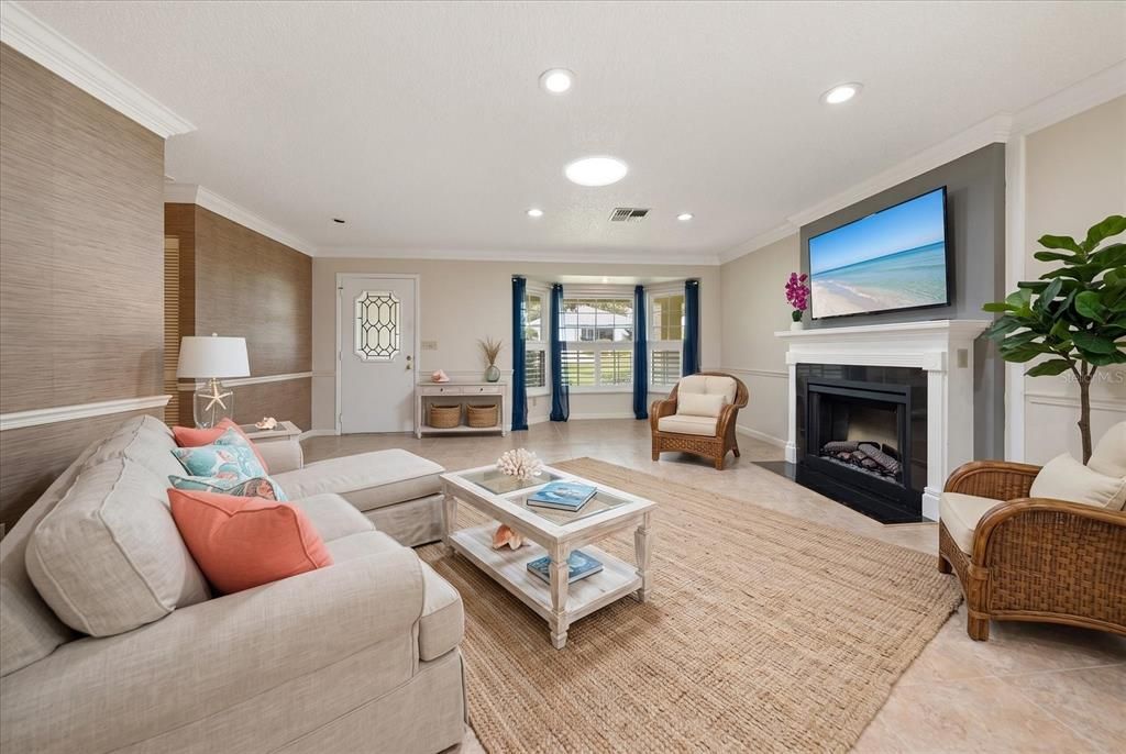 For Sale: $599,000 (3 beds, 2 baths, 1800 Square Feet)