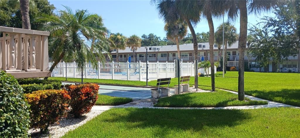 For Sale: $125,000 (1 beds, 1 baths, 640 Square Feet)