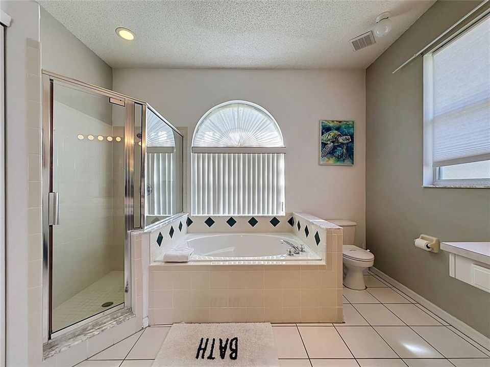 На продажу: $399,995 (5 спален, 3 ванн, 2150 Квадратных фут)