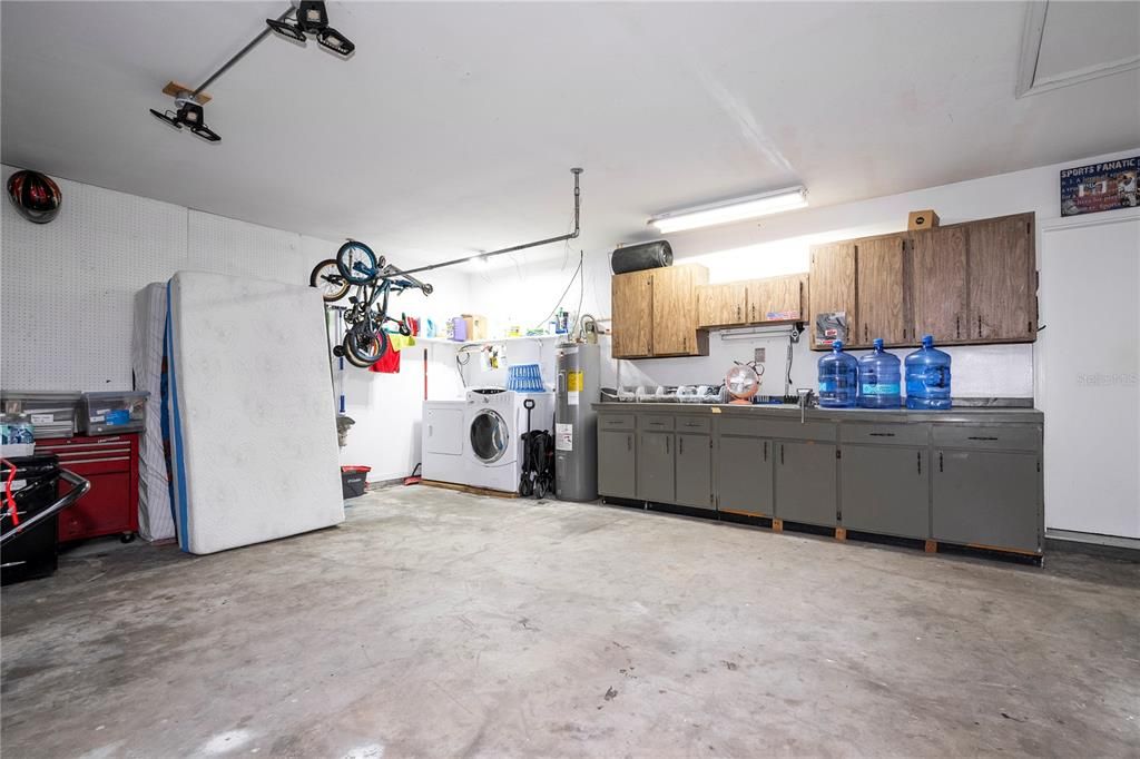 For Rent: $2,950 (4 beds, 2 baths, 1536 Square Feet)