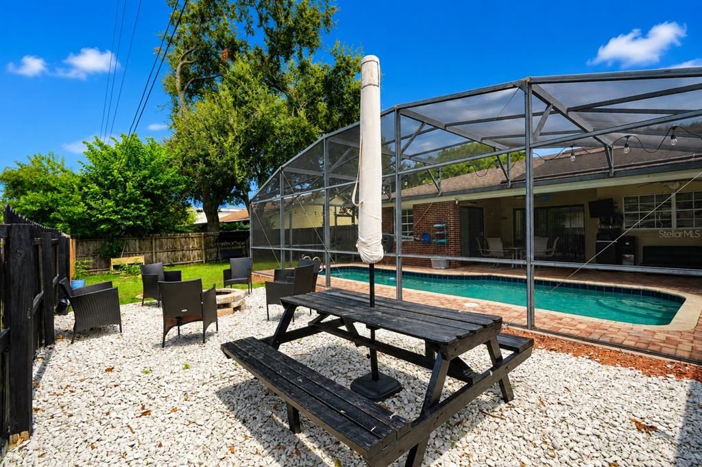 For Rent: $2,950 (4 beds, 2 baths, 1536 Square Feet)