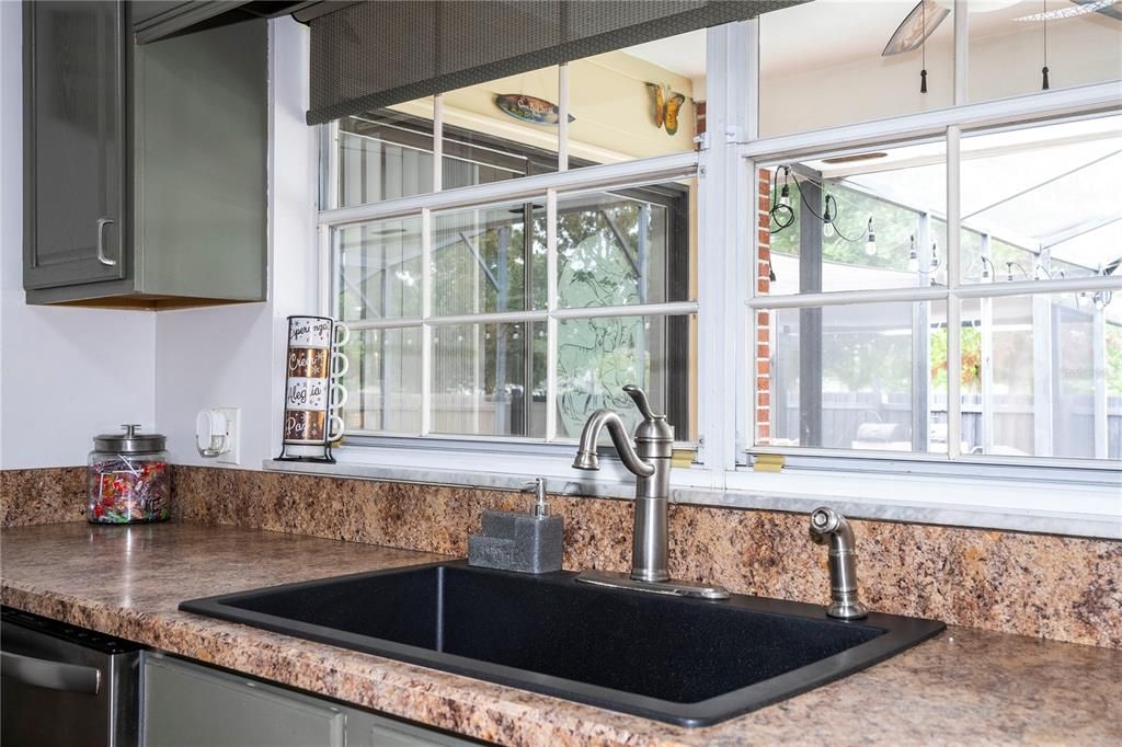 For Rent: $2,950 (4 beds, 2 baths, 1536 Square Feet)