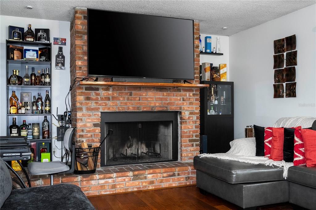 For Rent: $2,950 (4 beds, 2 baths, 1536 Square Feet)