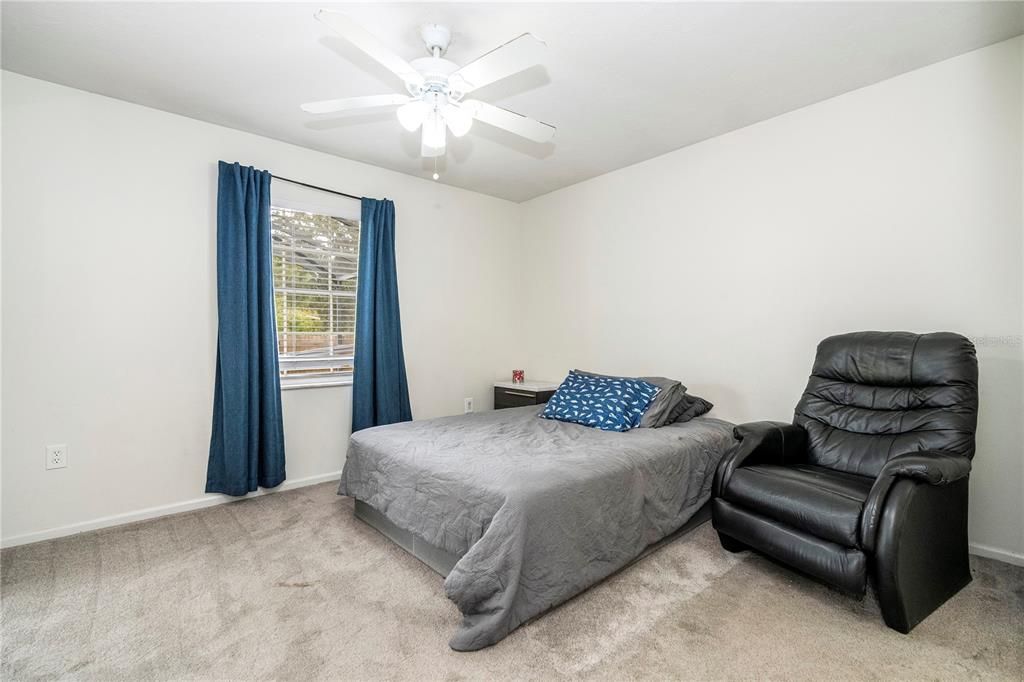 For Rent: $2,950 (4 beds, 2 baths, 1536 Square Feet)