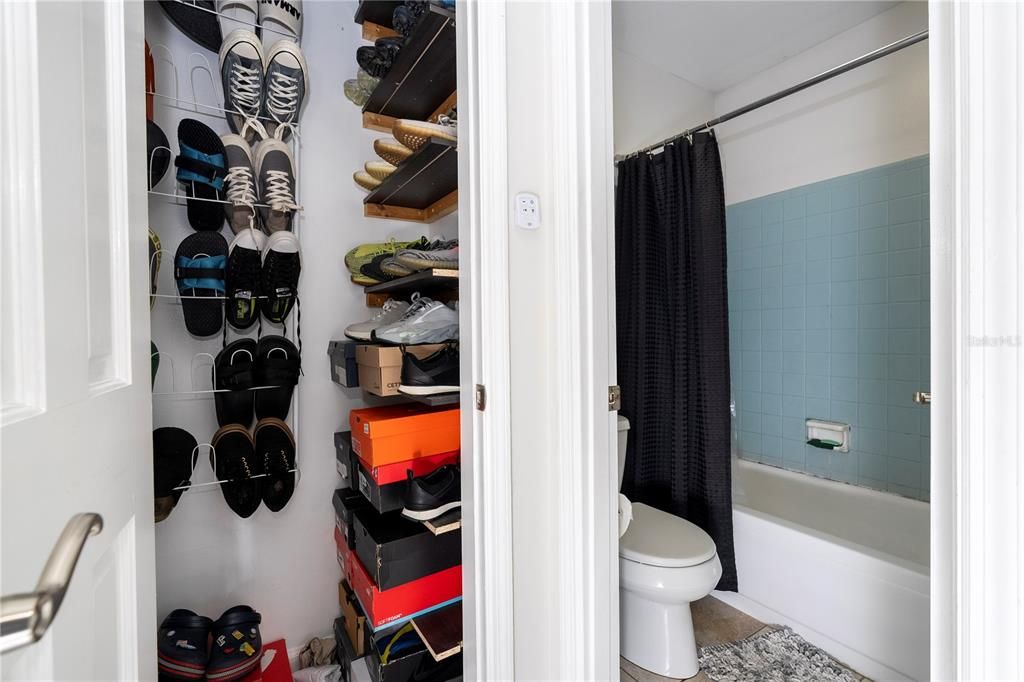 For Rent: $2,950 (4 beds, 2 baths, 1536 Square Feet)