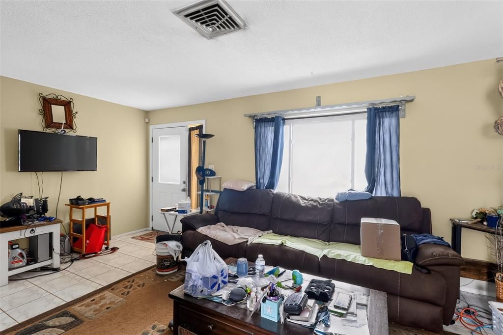 En Venta: $164,900 (2 camas, 1 baños, 840 Pies cuadrados)