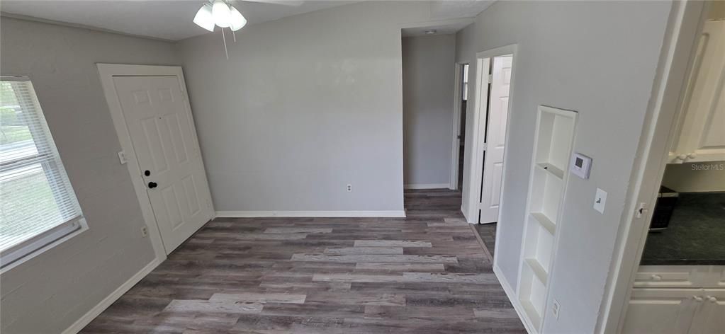 For Rent: $1,600 (3 beds, 1 baths, 860 Square Feet)