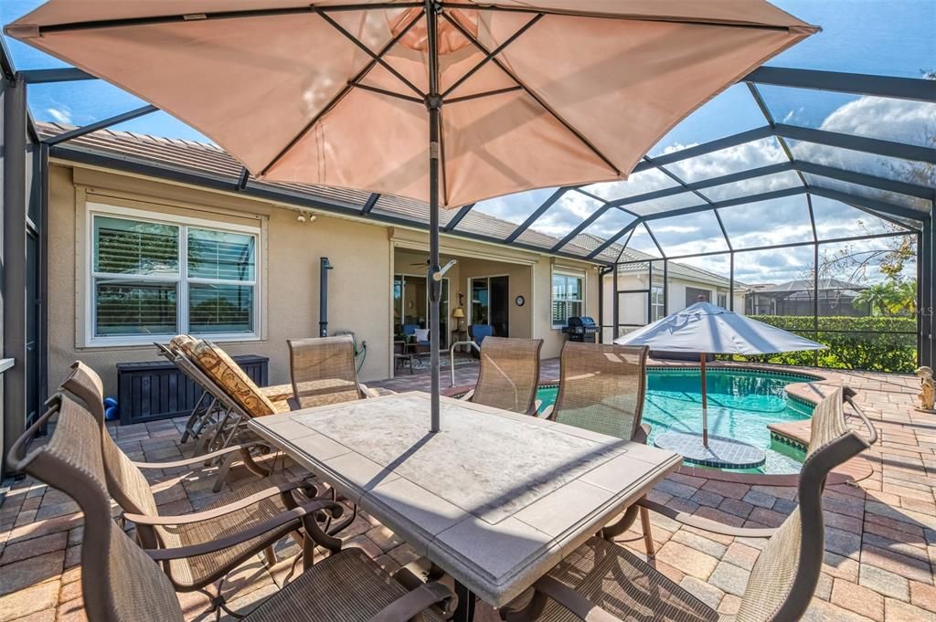 For Sale: $469,900 (2 beds, 2 baths, 1849 Square Feet)