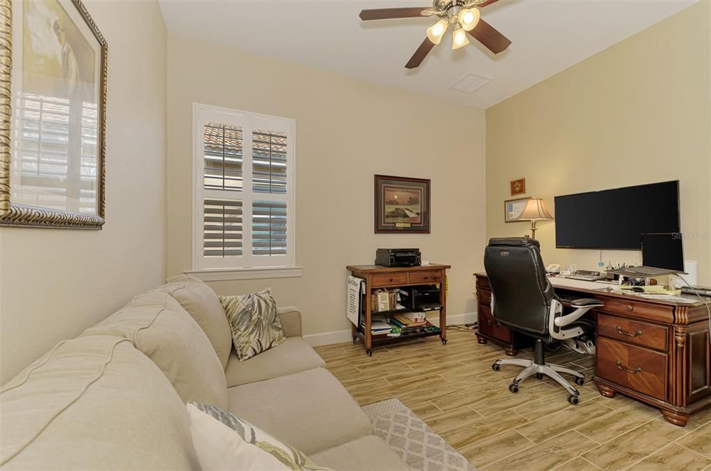 For Sale: $469,900 (2 beds, 2 baths, 1849 Square Feet)