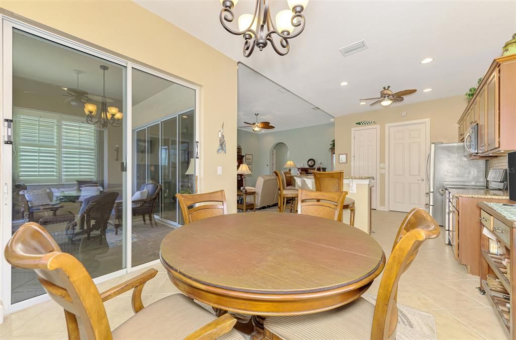 For Sale: $469,900 (2 beds, 2 baths, 1849 Square Feet)