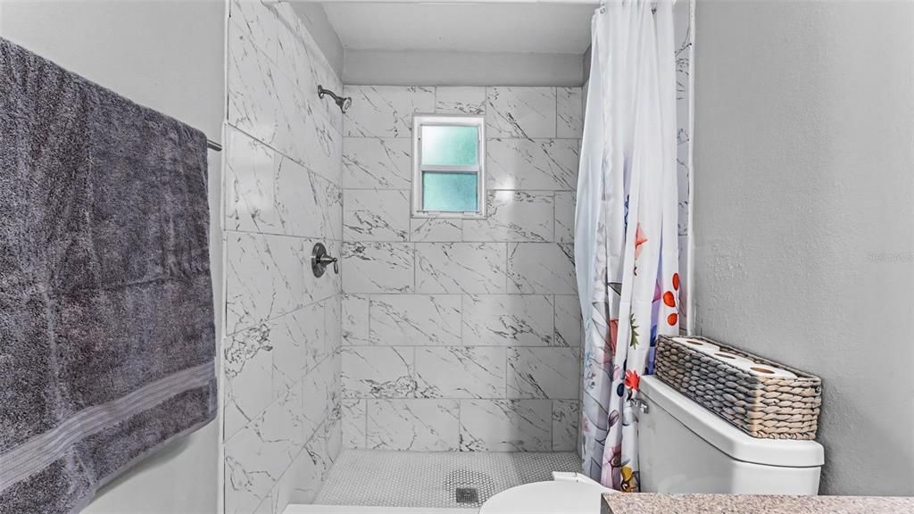 На продажу: $325,000 (3 спален, 2 ванн, 1467 Квадратных фут)