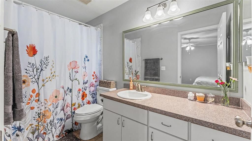 На продажу: $325,000 (3 спален, 2 ванн, 1467 Квадратных фут)