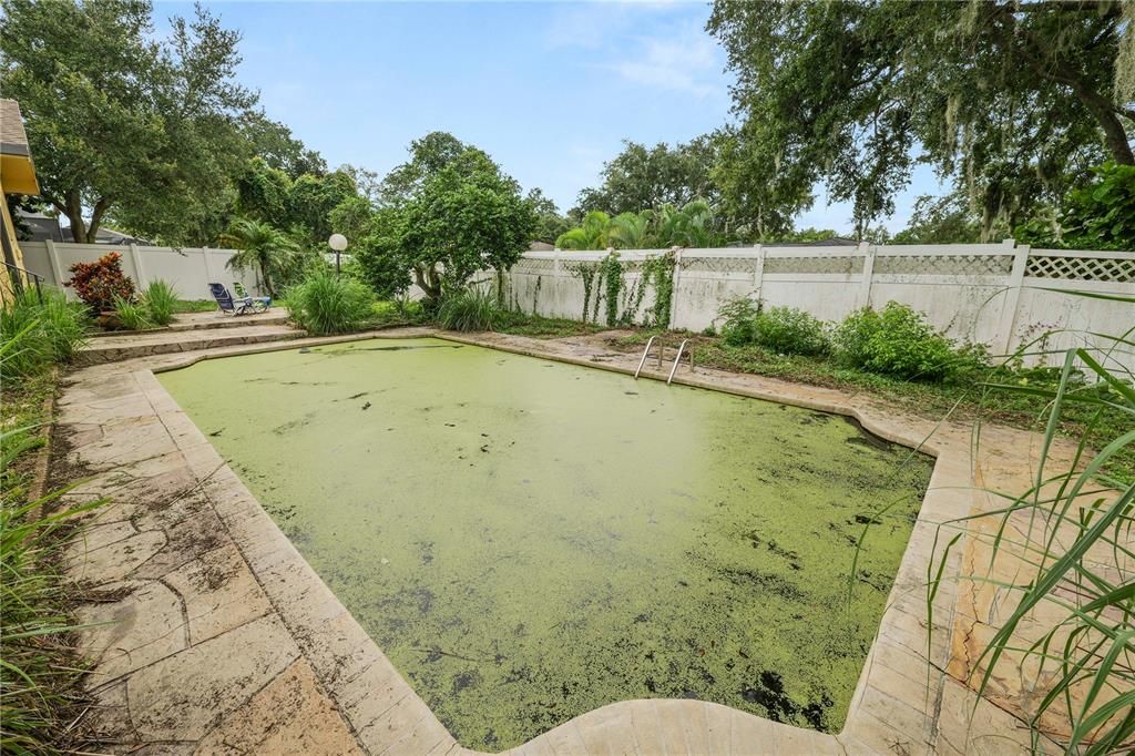 For Sale: $675,000 (4 beds, 3 baths, 2742 Square Feet)