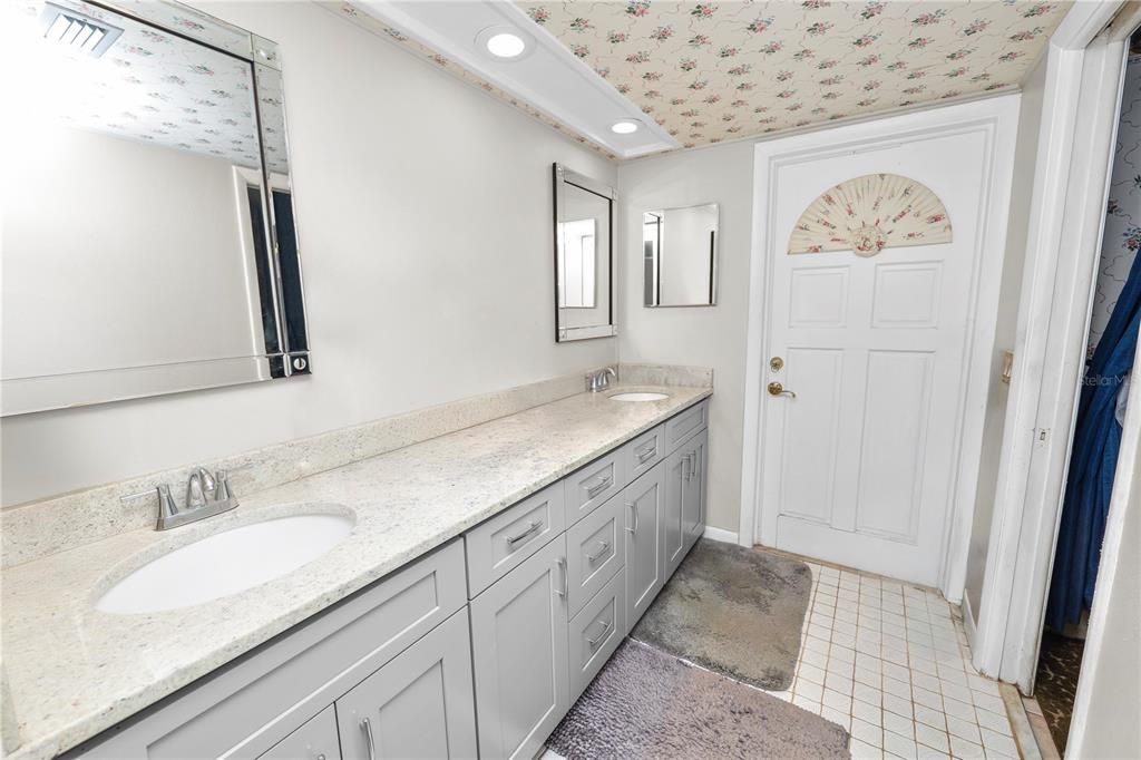 For Sale: $675,000 (4 beds, 3 baths, 2742 Square Feet)