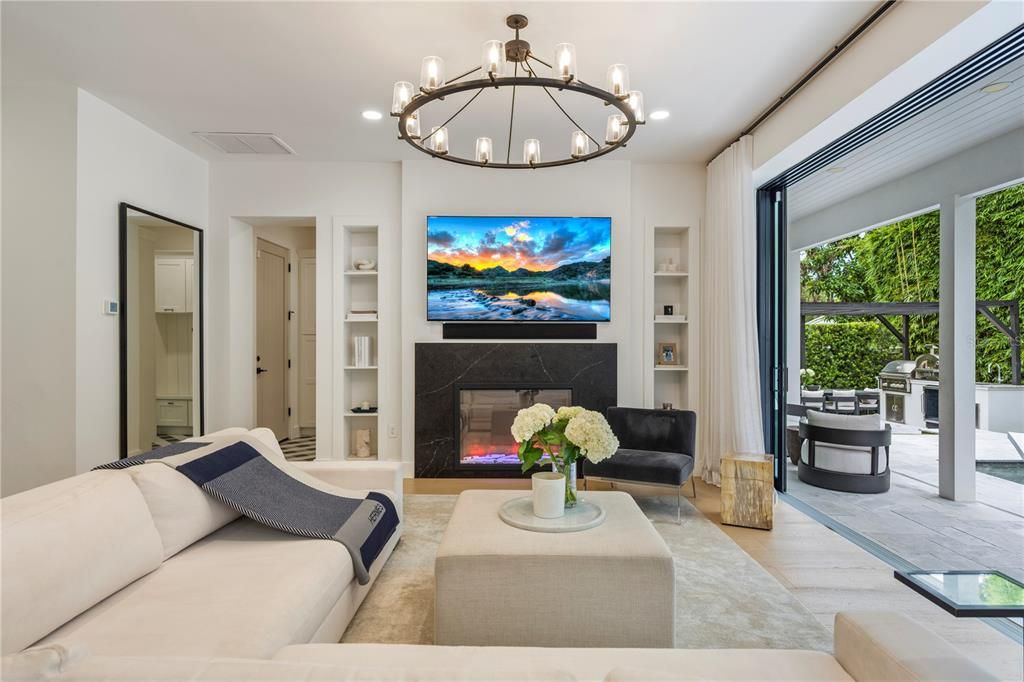For Sale: $1,950,000 (3 beds, 3 baths, 2703 Square Feet)