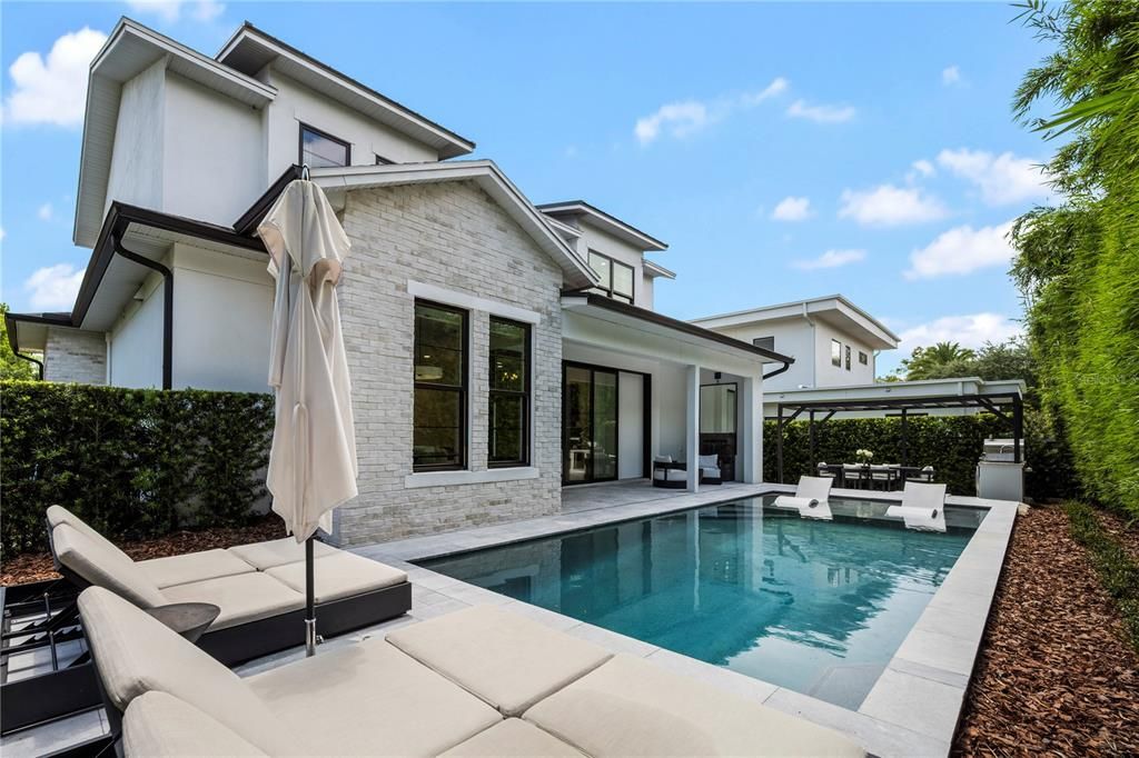 For Sale: $1,950,000 (3 beds, 3 baths, 2703 Square Feet)
