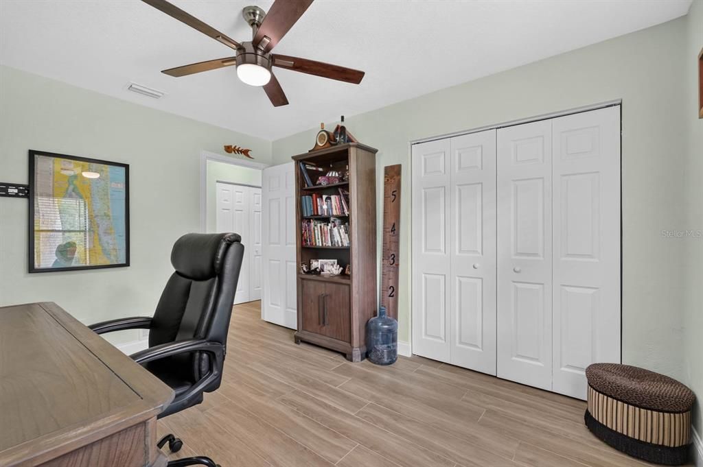 For Sale: $339,900 (3 beds, 2 baths, 1727 Square Feet)