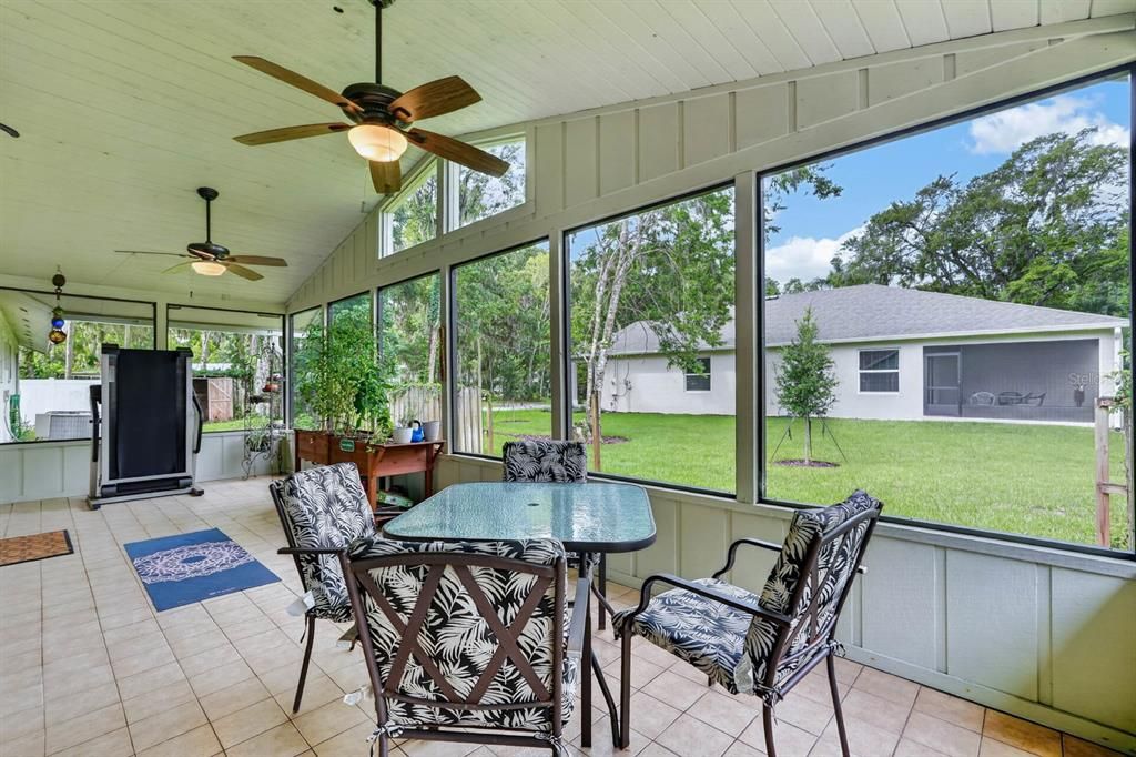 For Sale: $339,900 (3 beds, 2 baths, 1727 Square Feet)