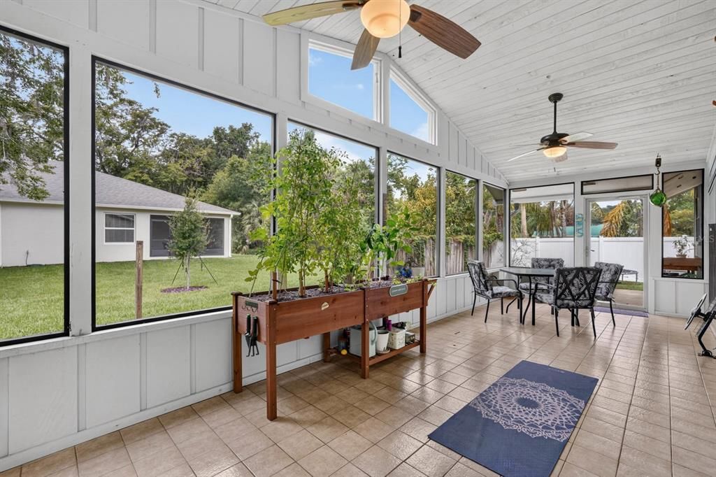For Sale: $339,900 (3 beds, 2 baths, 1727 Square Feet)