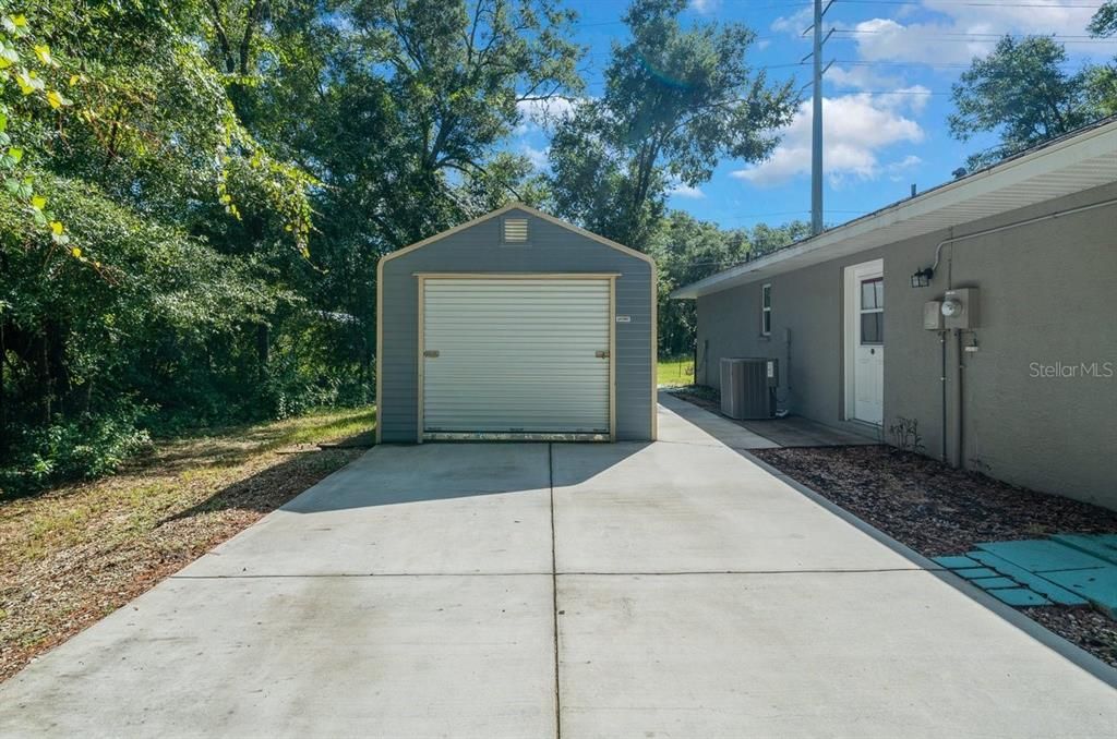 For Sale: $290,000 (3 beds, 2 baths, 1296 Square Feet)
