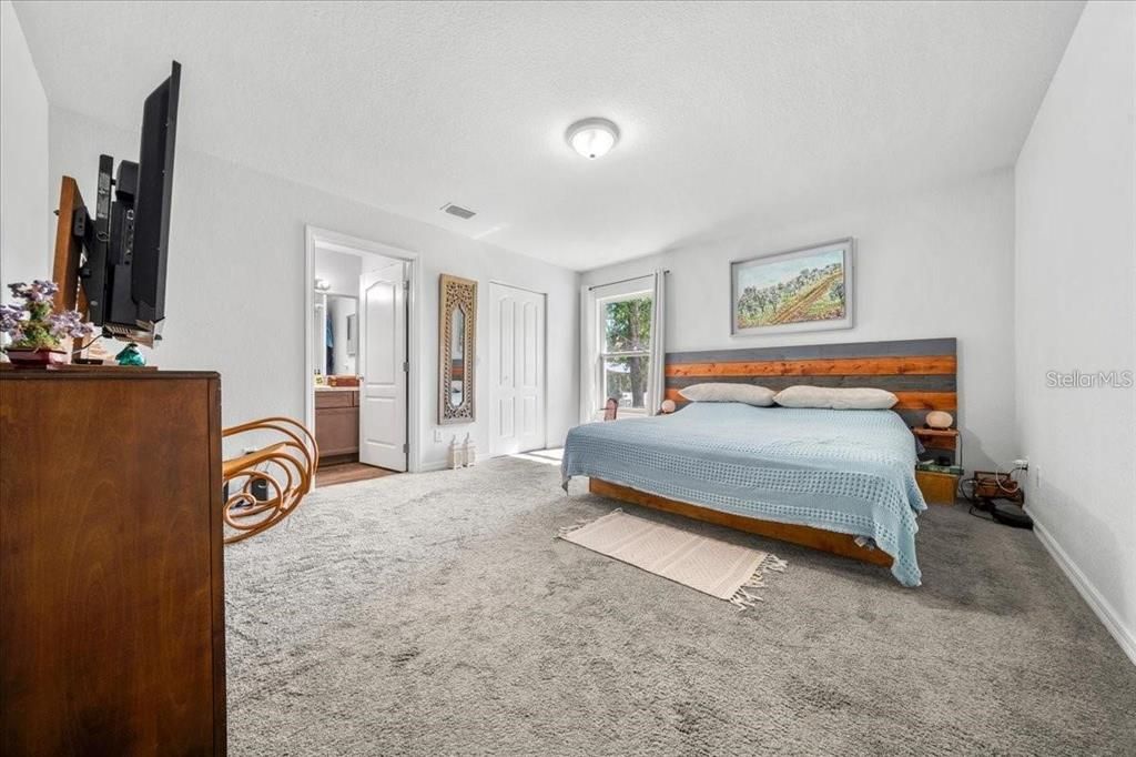 En Venta: $290,000 (3 camas, 2 baños, 1296 Pies cuadrados)