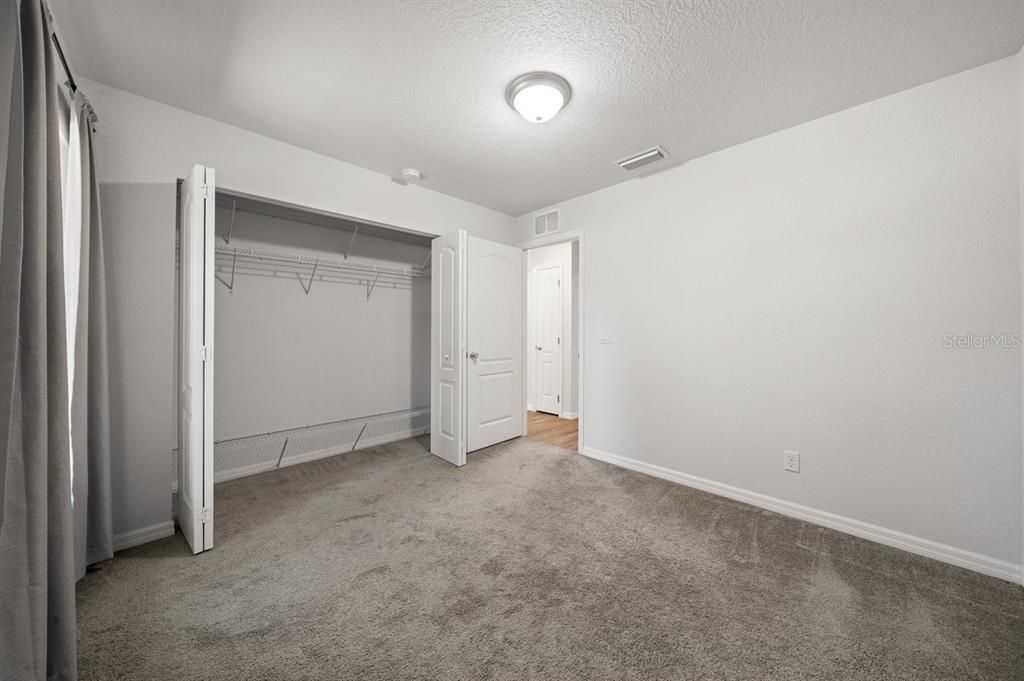 For Sale: $290,000 (3 beds, 2 baths, 1296 Square Feet)