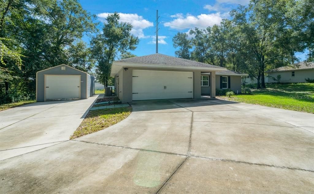 For Sale: $290,000 (3 beds, 2 baths, 1296 Square Feet)