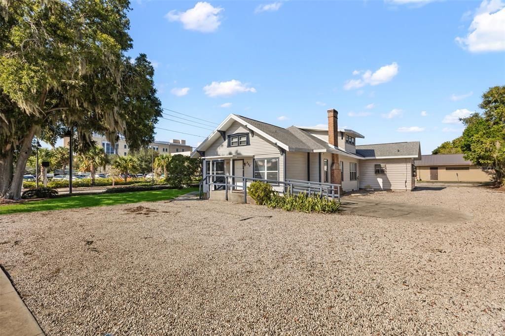 For Sale: $449,900 (4 beds, 2 baths, 2412 Square Feet)
